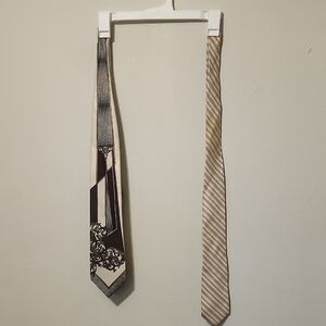 Oscar De La Renta & Umo Lorenzo Elegant Black and Tan Men's Ties Set